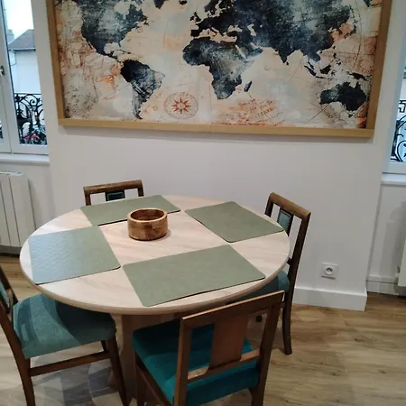 Apartament Le 3 Cent 85 *
