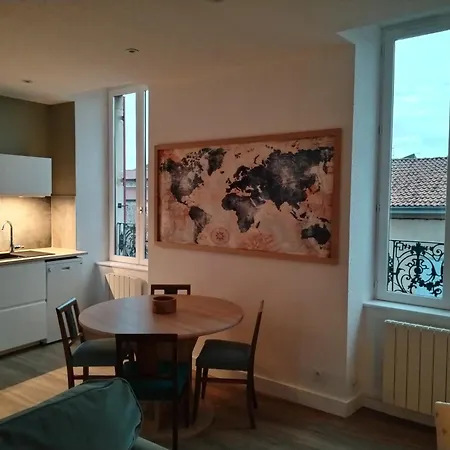 Le 3 Cent 85 Apartament