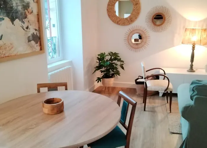 Le 3 Cent 85 Apartament